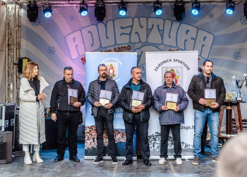 Fotografija 35 - Toni Slavica i Nives Radić, vaterpolisti Solarisa i vaterpolistice Viktorije ovogodišnji su laureati