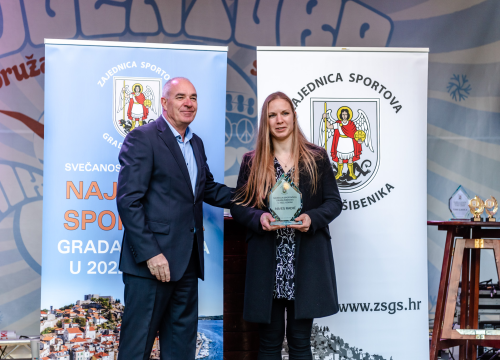 Fotografija 36 - Toni Slavica i Nives Radić, vaterpolisti Solarisa i vaterpolistice Viktorije ovogodišnji su laureati