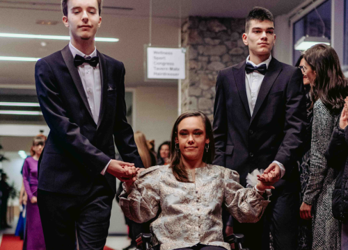 Fotografija 1 - Zavirite na blještavi maturalni ples Turističko-ugostiteljske škole Šibenik (2)