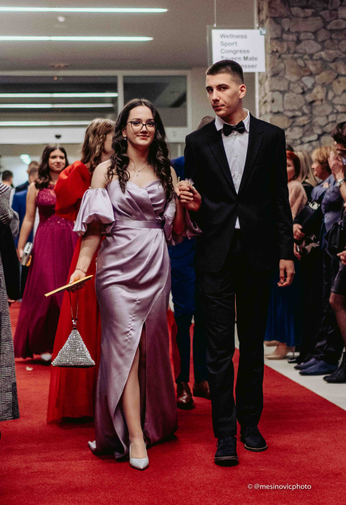 Zavirite na blještavi maturalni ples Turističko-ugostiteljske škole Šibenik (2)