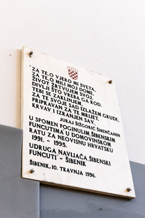 Najvjerniji i najluđi navijači Bebi, Laki i Pele; zbog njih sljedeći tjedan Šibenski funcuti slave 40. rođendan