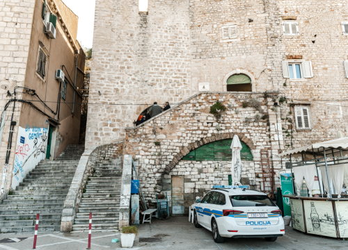 Fotografija 2 - Eskaliralo na eskalatoru: Radovi jutros trebali početi, ljudi koji tvrde da su vlasnici zemljišta zvali policiju