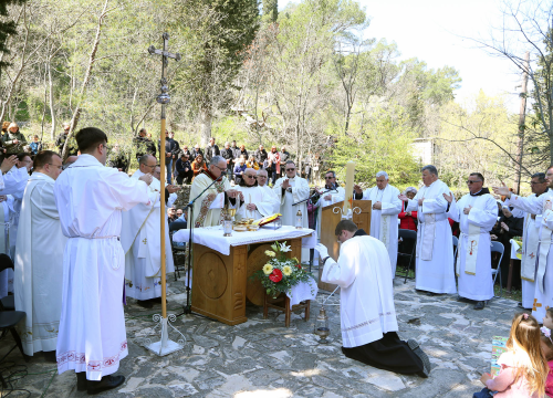 Fotografija 2 - Na Skradinskom buku proslavljen Uskrsni Emaus