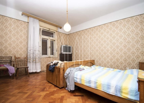 Fotografija 5 - Prodaje se prostrani stan na jedinstvenoj lokaciji u centru Šibenika!