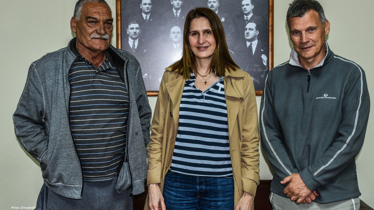 Legendarna košarkašica Danira Nakić posjetila VK Krka