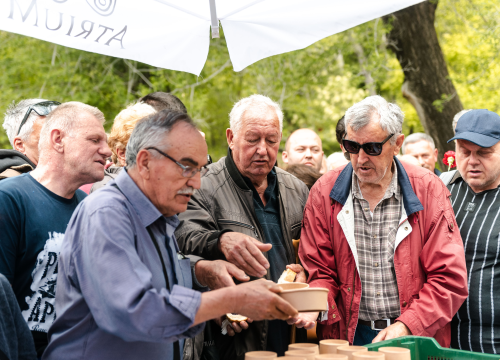 Fotografija 18 - Uz podjelu graha u NP Krka tradicionalno obilježen Praznik rada: 'Sve što imamo stvorili smo svojim radom'