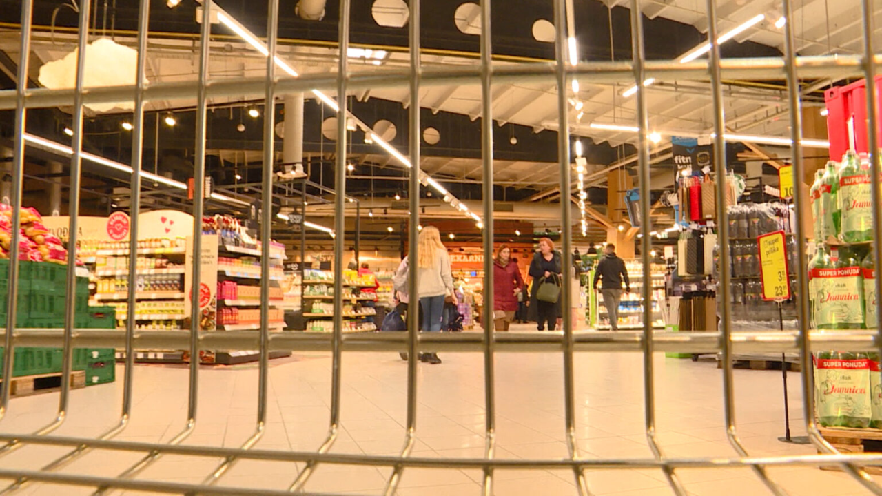 Nakon 25 godina: Trgovina ima više zaposlenih od prerađivačke industrije