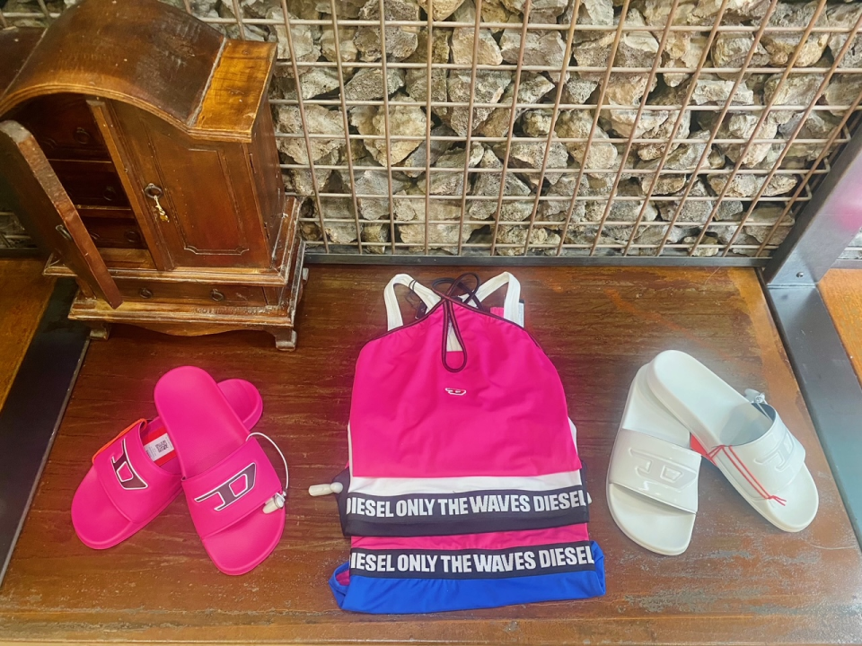 Fashion Box nudi najtrendi komade poznatih brendova Replay i Diesel!