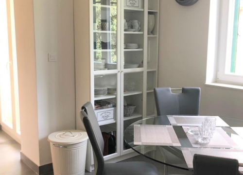 Fotografija 3 - Prodaje se prekrasan kompletno renoviran stan na odličnoj lokaciji s pogledom na more!