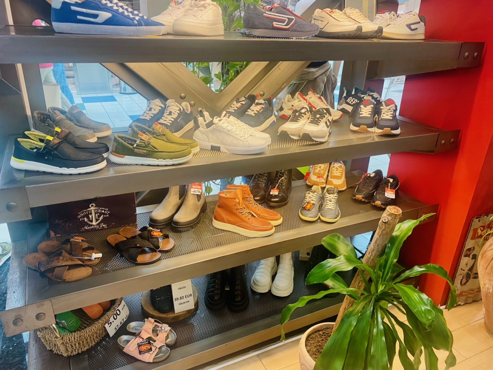 Fashion Box nudi najtrendi komade poznatih brendova Replay i Diesel!