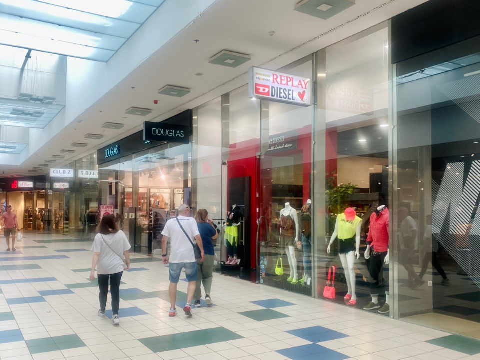 Fashion Box nudi najtrendi komade poznatih brendova Replay i Diesel!