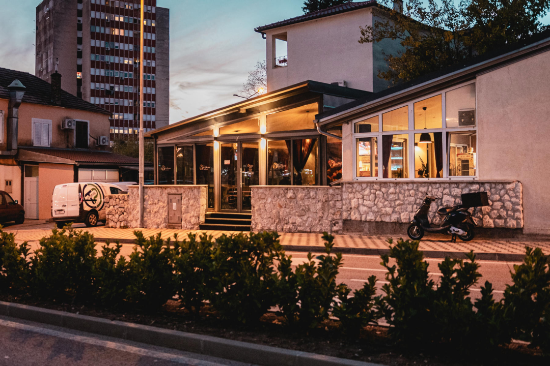 Potražite predah od vrućina u pizzeriji Victoria!