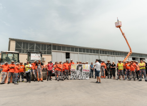 Fotografija 10 - Radnici Cesta Šibenik ustraju u štrajku: 'Direktor sigurno odlazi, sada je na županu da zaustavi ovu situaciju'