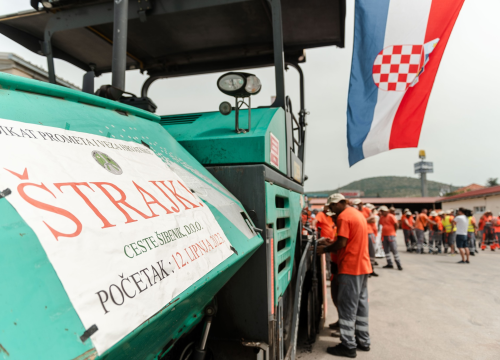 Fotografija 12 - Radnici Cesta Šibenik ustraju u štrajku: 'Direktor sigurno odlazi, sada je na županu da zaustavi ovu situaciju'