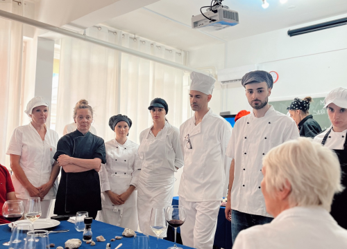 Fotografija 13 - Petnaest polaznika uspješno je završilo praktični dio programa prekvalifikacije POU Šibenik!