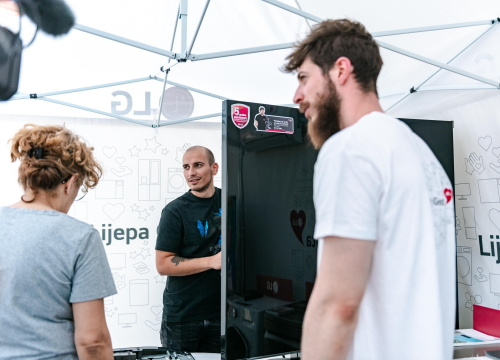 Fotografija 6 - U Šibeniku održana LG-eva kampanja 'Lijepa gesta uz vas od mjesta do mjesta!'
