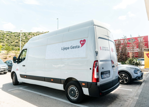 Fotografija 8 - U Šibeniku održana LG-eva kampanja 'Lijepa gesta uz vas od mjesta do mjesta!'