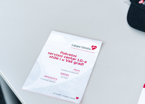 Fotografija 11 - U Šibeniku održana LG-eva kampanja 'Lijepa gesta uz vas od mjesta do mjesta!'