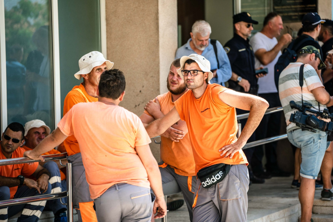 Radnici Cesta Šibenik održali novi prosvjed: 'Župan uništava ovu tvrtku i ove ljude'