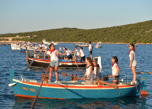 Fotografija 8 - Ne propustite feštu u Betini: Regata Dlan & veslo pa vrhunski koncerti i vatromet!