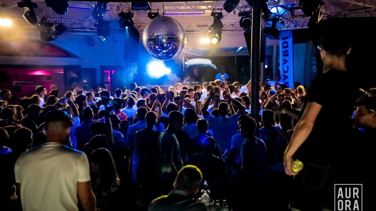 Samo najbolja zabava čeka vas ovih dana u Aurora night clubu!