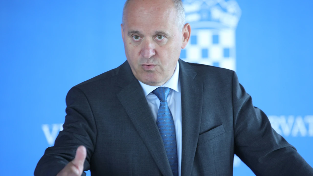 Bačić: Pomoći ćemo mladima pri kupnji ili iznajmljivanju stana