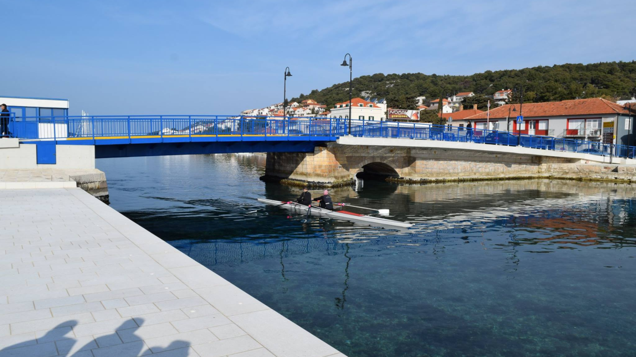 Novi raspored podizanja i spuštanja mosta u Tisnom