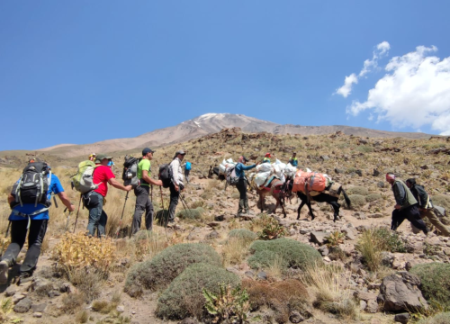 Fotografija 41 - Petnaest planinara iz Šibenika krenulo u osvajanje najvećeg vrha u Iranu: Njih devetero je uspjelo!