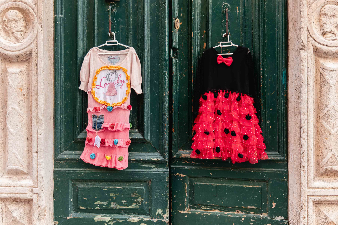 U Galeriju Juraj Dalmatinac stigle zimske kolekcije dizajnerske odjeće i nakita