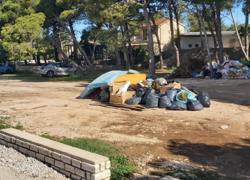 Ne zagađujte prirodu glomaznim otpadom: Zeleni grad ga odvozi bez naknade!