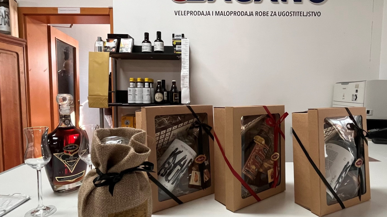 Razveselite svoje najdraže ili poslovne partnere uz širok asortiman u prodajnom centru Ulagano!