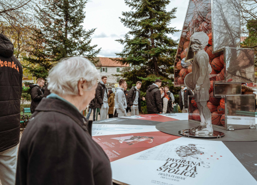 Fotografija 28 - Umjetnička instalacija u spomen na Dražena Petrovića svečano otkrivena u đardinu