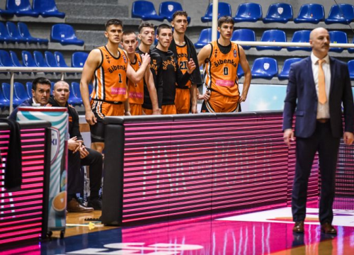 Fotografija 8 - Šibenka svladala Cedevitu Junior: Igra u transu na početku drugog poluvremena započela preokret
