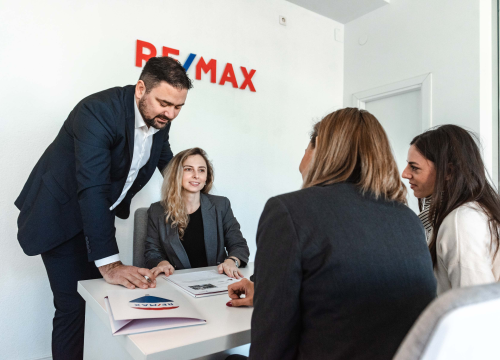 Fotografija 2 - Agencija za nekretnine RE/MAX Domani ima novu poslovnicu u Vodicama!