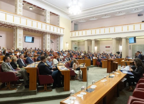 Zastupnici lani uz plaće potrošili i 1,1 milijun eura na dodatne troškove