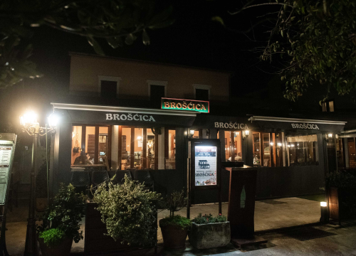 Fotografija 36 - Provedite nezaboravne trenutke uz ukusne delicije u konobi Brošćica!