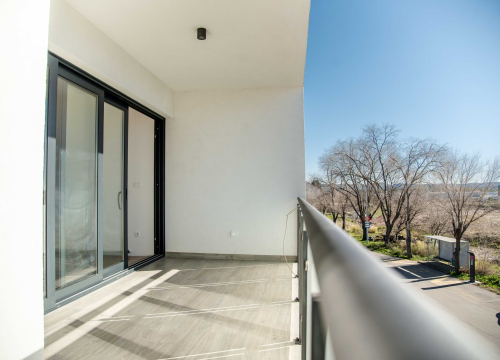 Fotografija 8 - Iznajmljuje se atraktivan i prostran poslovni prostor u Ražinama!