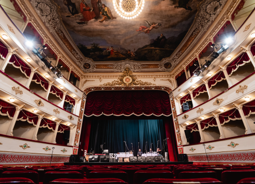 Za Valentinovo u kazalištu 'Arsenov feral s ljubavlju'