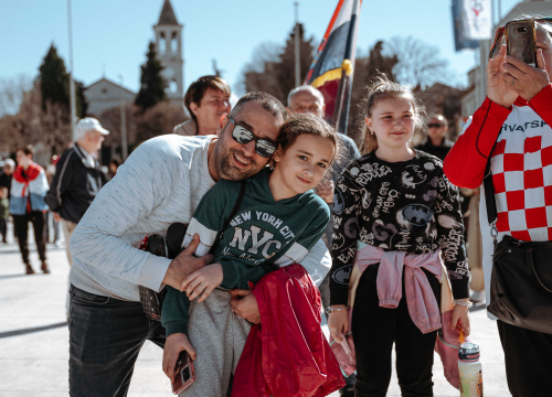 Fotografija 2 - Šibenčani masovno dočekali svjetske prvake, Tucak: 'Gdje god pođem osjećam ljubav koju mi pružate'