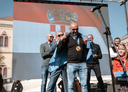 Fotografija 24 - Šibenčani masovno dočekali svjetske prvake, Tucak: 'Gdje god pođem osjećam ljubav koju mi pružate'