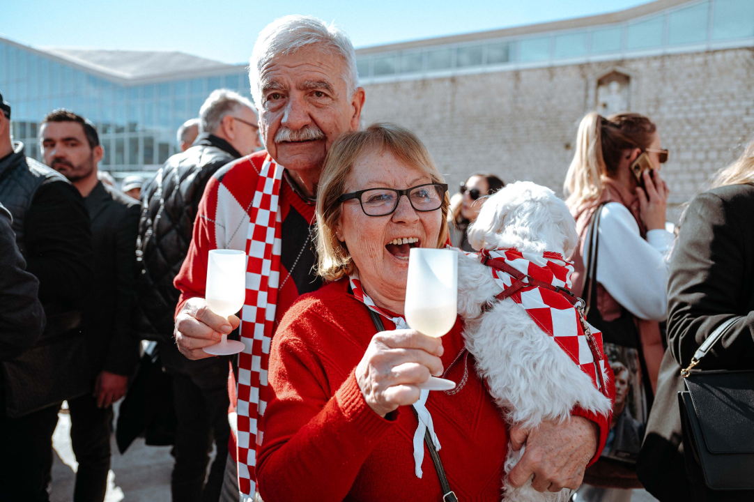 Šibenčani masovno dočekali svjetske prvake, Tucak: 'Gdje god pođem osjećam ljubav koju mi pružate'