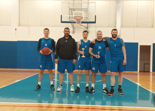 Fotografija 3 - Šibenski rekreativni košarkaši zabavljali sebe i gledatelje na All-Staru