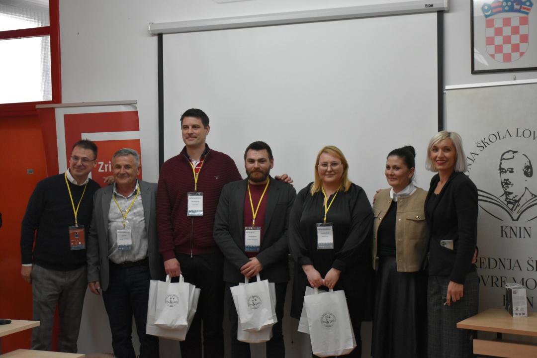 U kninskoj srednjoj školi održano regionalno natjecanje Poslovni izazov 2024. za regiju Jug