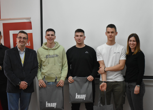 Fotografija 15 - U kninskoj srednjoj školi održano regionalno natjecanje Poslovni izazov 2024. za regiju Jug