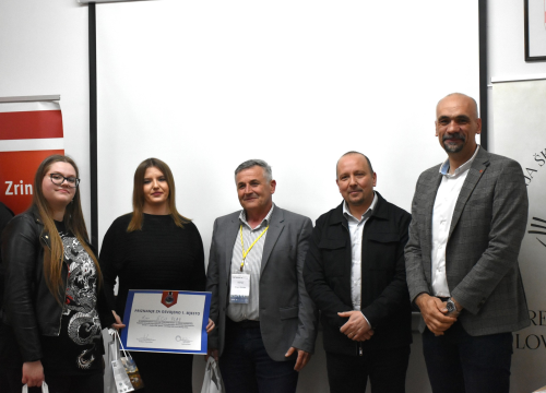 Fotografija 18 - U kninskoj srednjoj školi održano regionalno natjecanje Poslovni izazov 2024. za regiju Jug