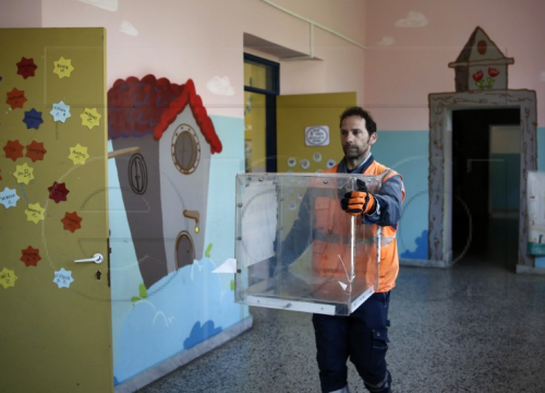 Irski premijer priznao poraz na referendumu o obitelji i 'ulozi žene u kući'