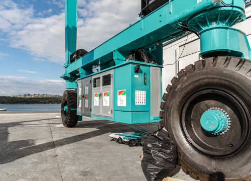 Fotografija 8 - U tijeku je montaža novog travellifta kapaciteta 75 tona u Iskra brodogradilištu!