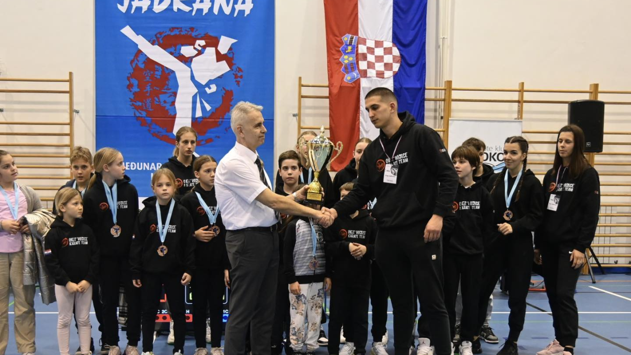 Vodički karataši vraćaju se kući sa 41 medaljom
