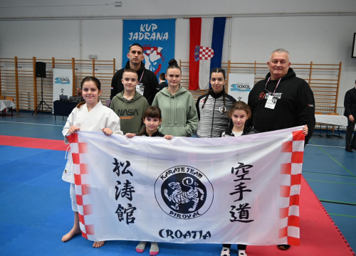 Fotografija 7 - Pirovački karataši osvojili šest medalja na međunarodnom natjecanju