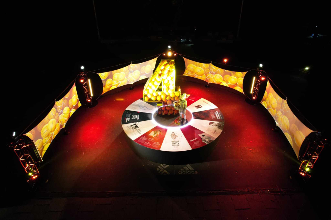 'Dvorana, lopta, stolice': Instalacija Dražena Petrovića stigla na zagrebački Festival svjetla